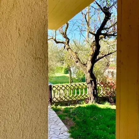 Gubbio-gualdo Tadino Incantevole Mansarda Con Terrazza